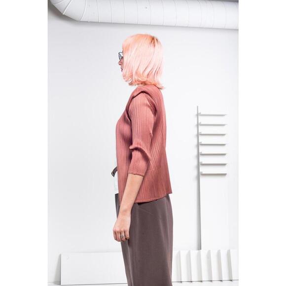 Issey Miyake Rust Pleated Cardigan - Picture 2 of 3